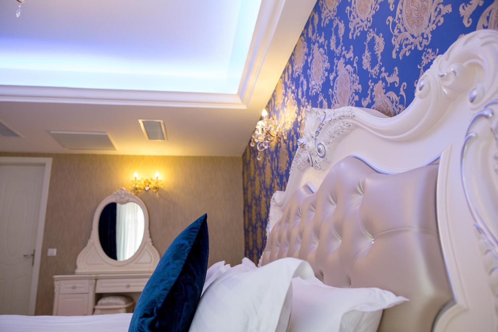 Hotel Helin Central Craiova Exterior photo