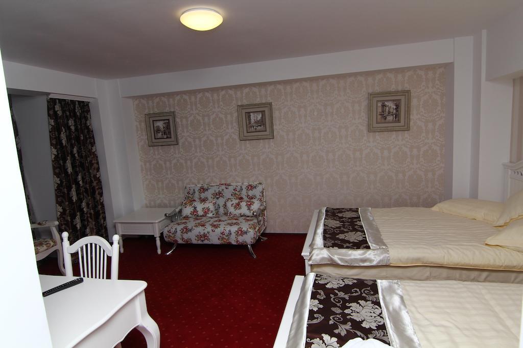 Hotel Helin Central Craiova Exterior photo