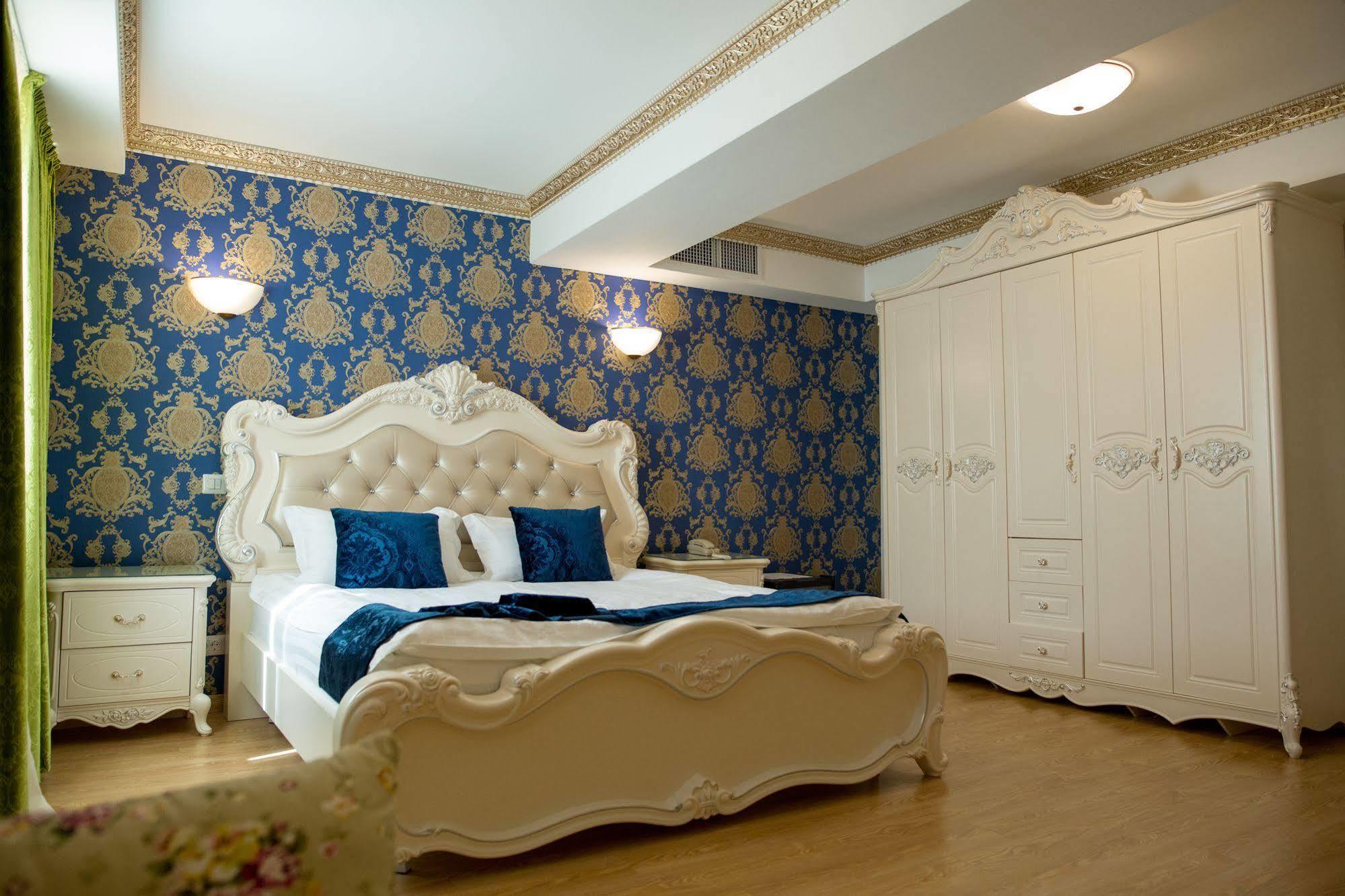 Hotel Helin Central Craiova Exterior photo